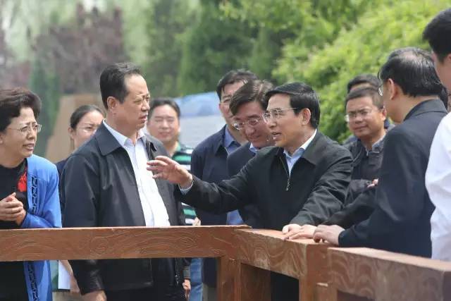 北京市市长王安顺一行考察调研马草河水生态综合治理工程